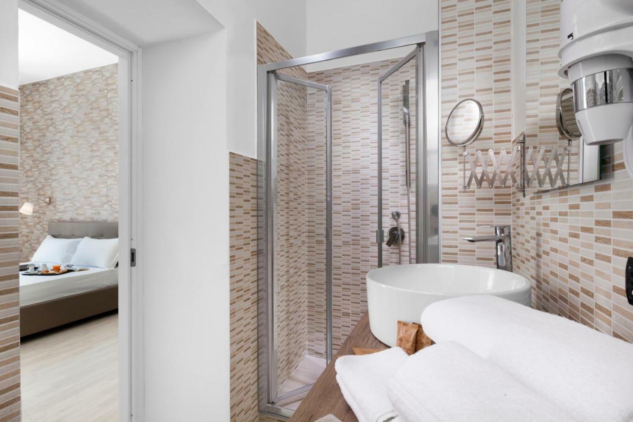 Rainbow Napoli Bed & Breakfast Bagian luar foto