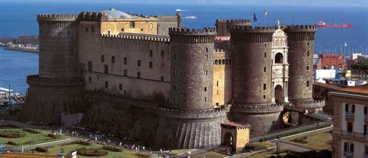 Rainbow Napoli Bed & Breakfast Bagian luar foto